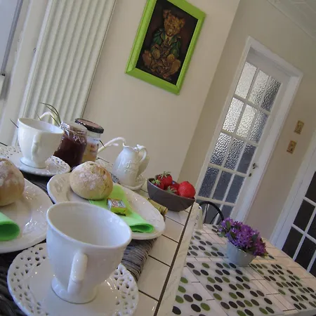 Elegant Villa With Bubble Bath, Cleaning Included בית נופש בוילון